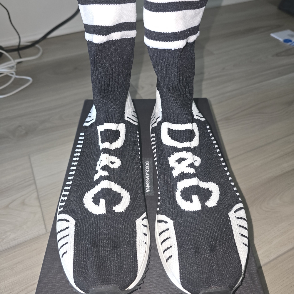 D&G Black and White